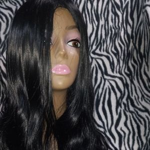 Heat resistant stylable synthetic wig